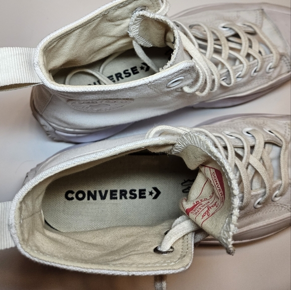 Converse - Picture 5 of 9